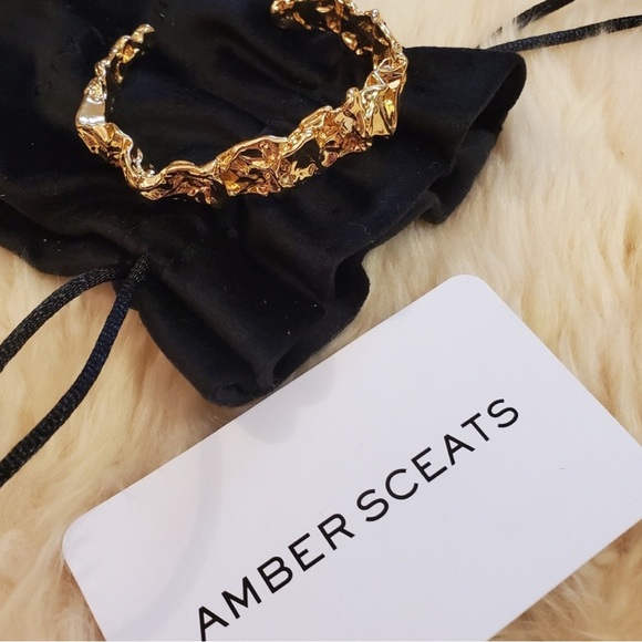 Amber Sceats Emery Cuff - Hammered gold over brass Bracelet - Picture 7 of 15